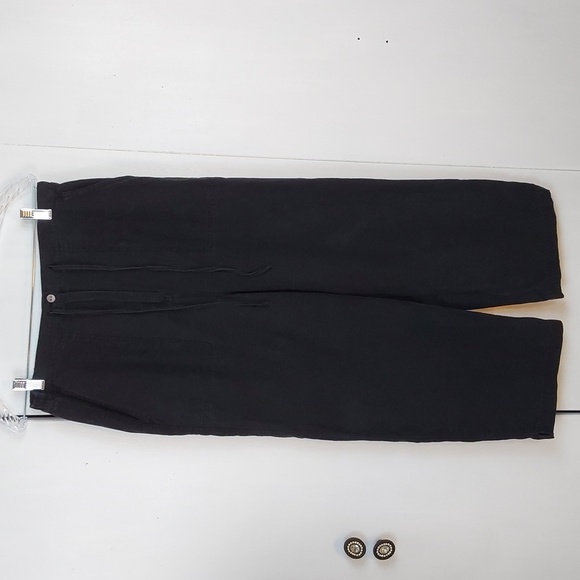 Linden Hill Black Silk Wide Leg Capri Pants Stretch Flowy Pockets Neutral Sz.M - Picture 1 of 10